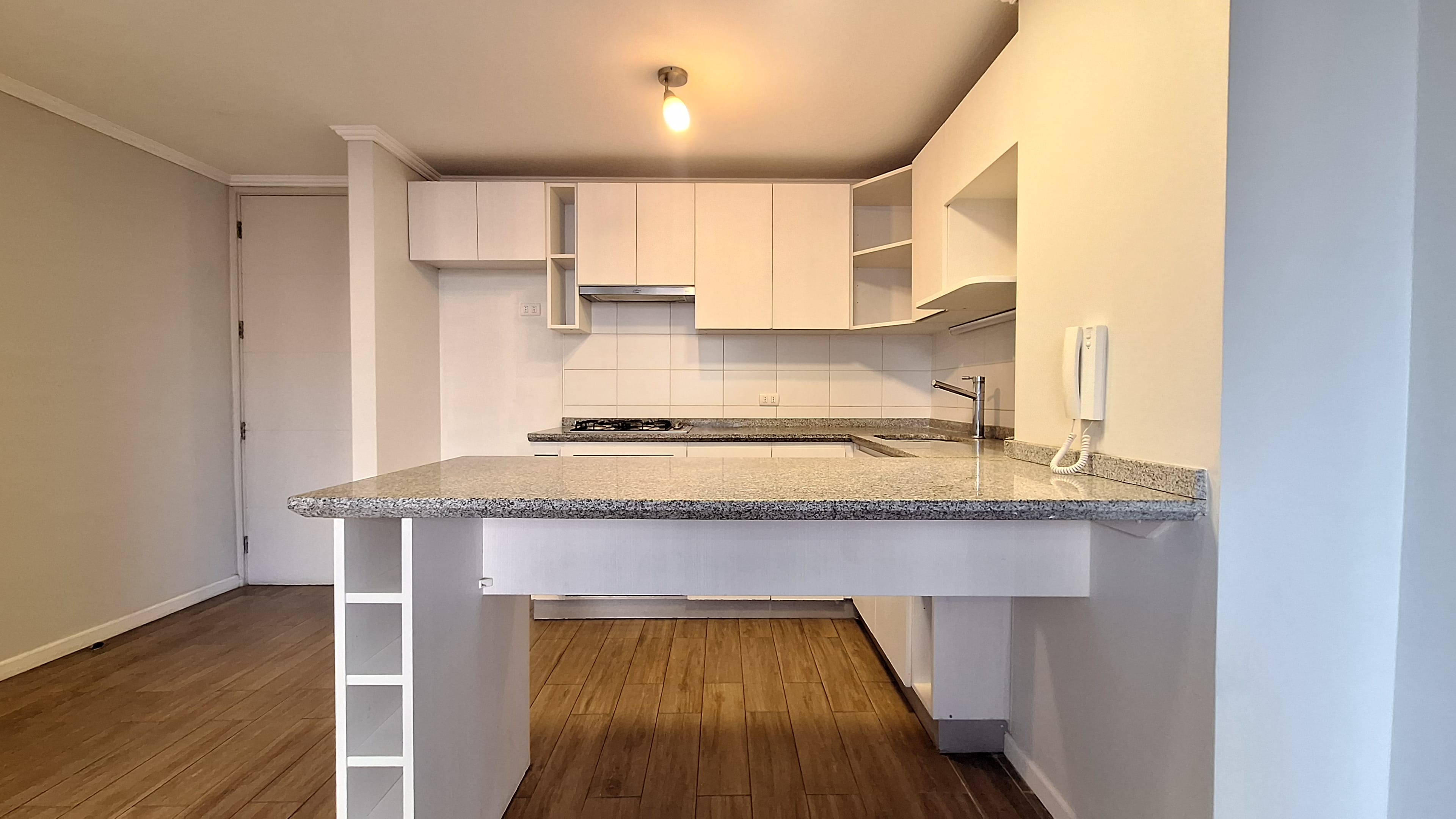 Precioso dpto 2D,1B,1E, a pasos de M, servicios y comercios - foto 4